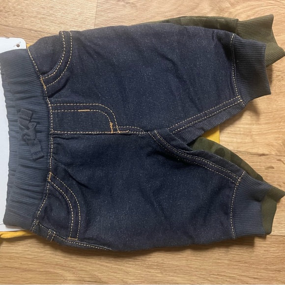 Carter’s baby set - Picture 5 of 5